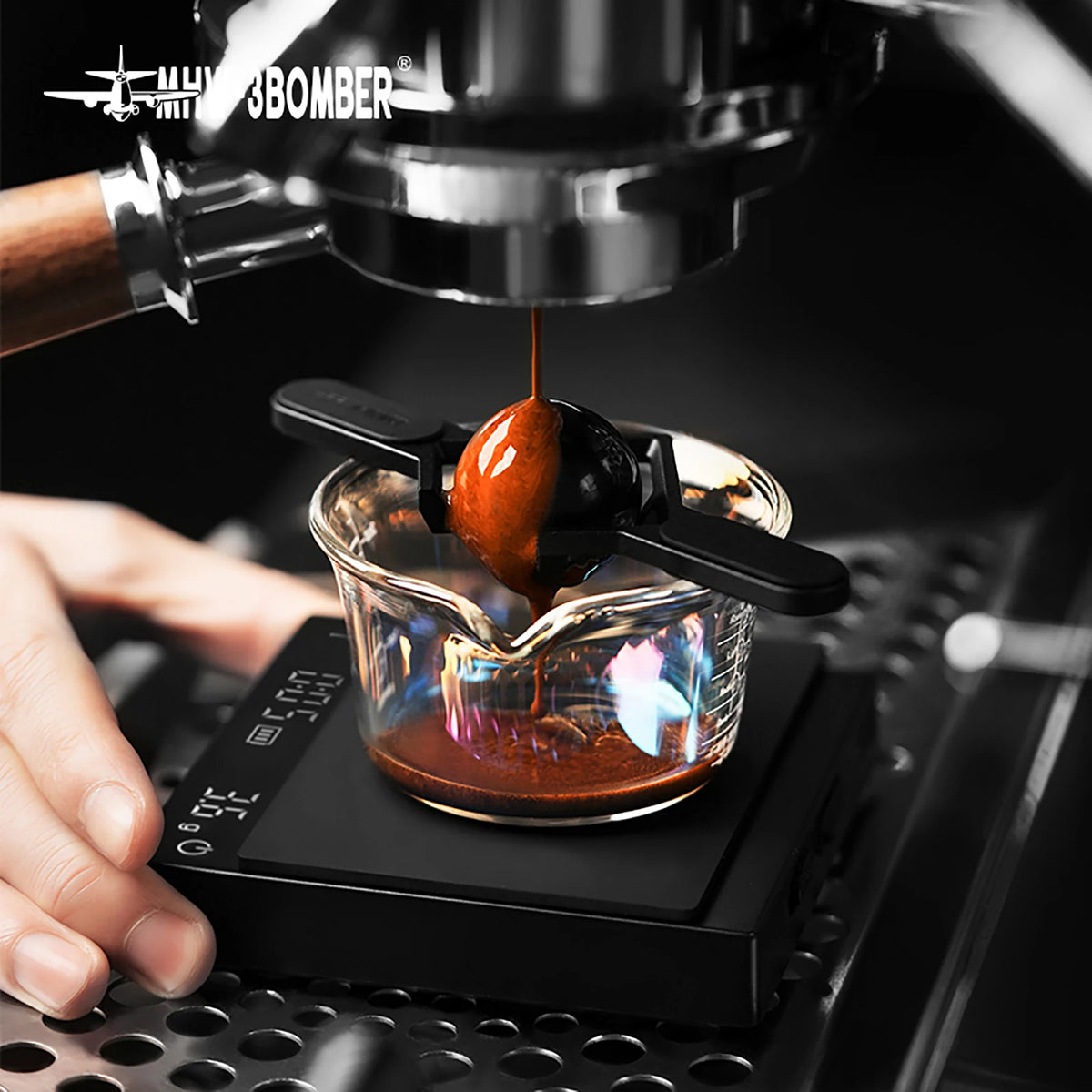 MHW-3BOMBER Smooth Espresso Chilling Ball